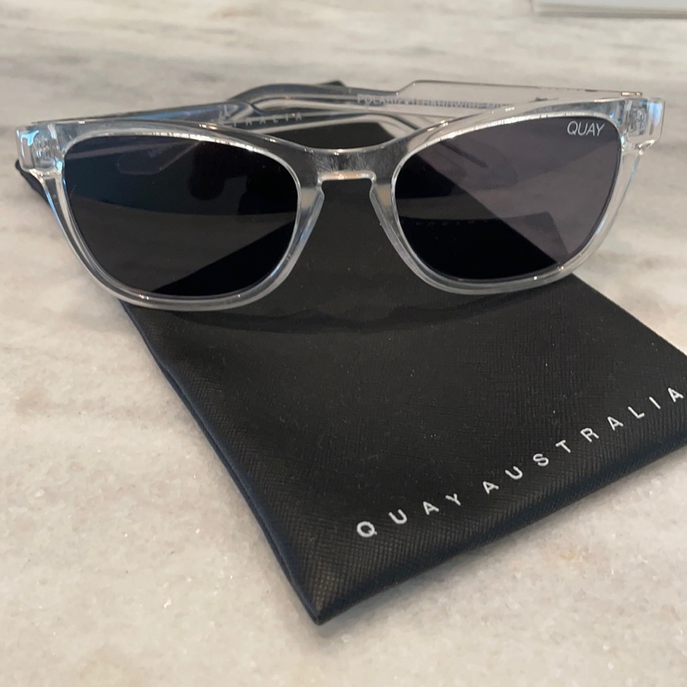 COPY - Quay sunglasses